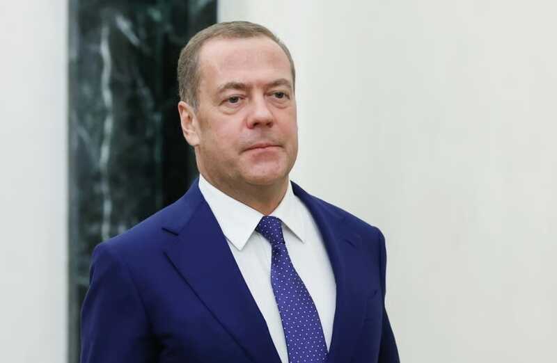 Элитный автопарк для «своих»: как семья олигарха Валериана Мазараки использует «кремлевскую конюшню» при поддержке Медведева